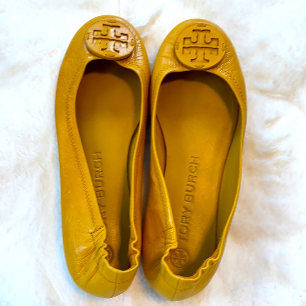 Tory Burch Slip On yellow Mustard Upper Leather Size 7 M, Preowned